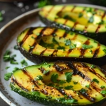 Gegrillte Avocado-Hälften